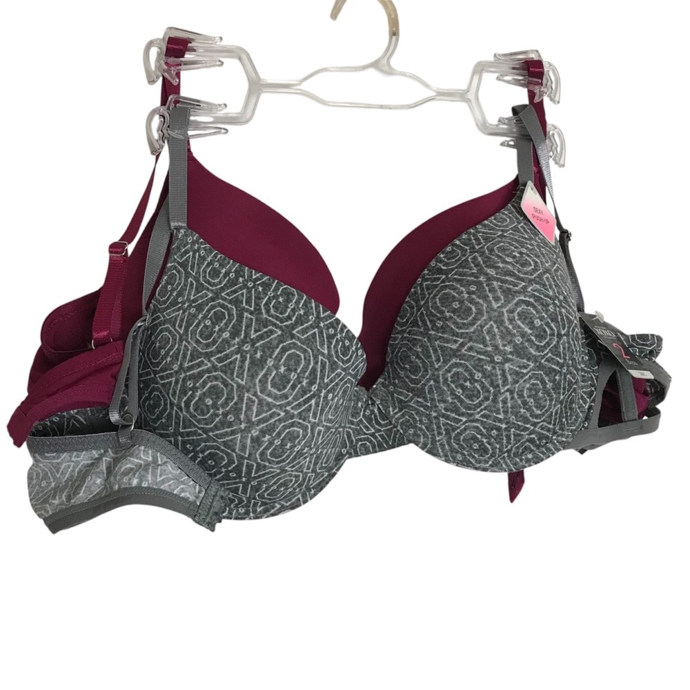 XOXO Maroon & Gray Spell Out Print Bras 2 Pack Bra Set Womens Sz 38C NWT